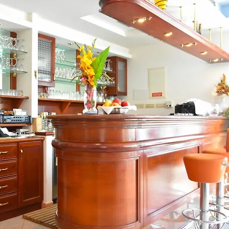 Hotel Adria Kastela