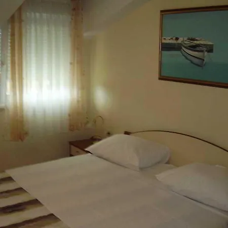 Adria 3* Kastela