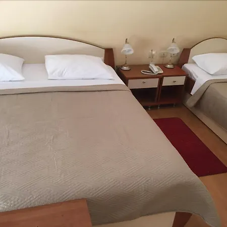 Adria Hotel 3*