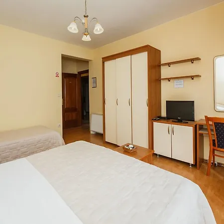 Hotel Adria 3*