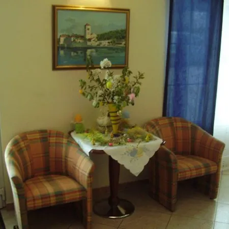 Adria Hotel 3*